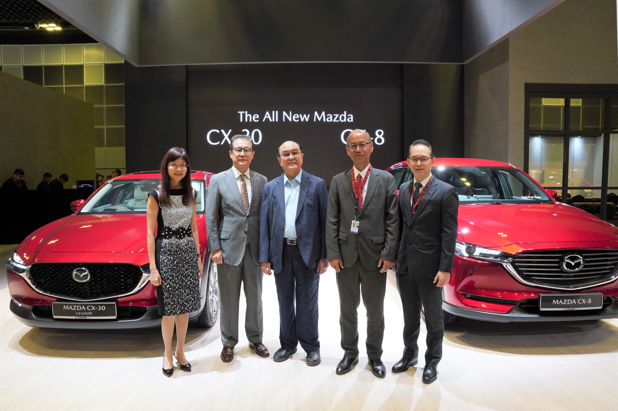 Senior Management representatives from Eurokars Group and Mazda Motor Corporation with the all-new Mazda CX-30 and Mazda CX-8 that were unveiled at the Singapore Motorshow 2020