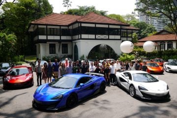 The guests of the event together with the the fastest, most powerful and most track-focused – yet road legal – Sports Series McLaren 600LT