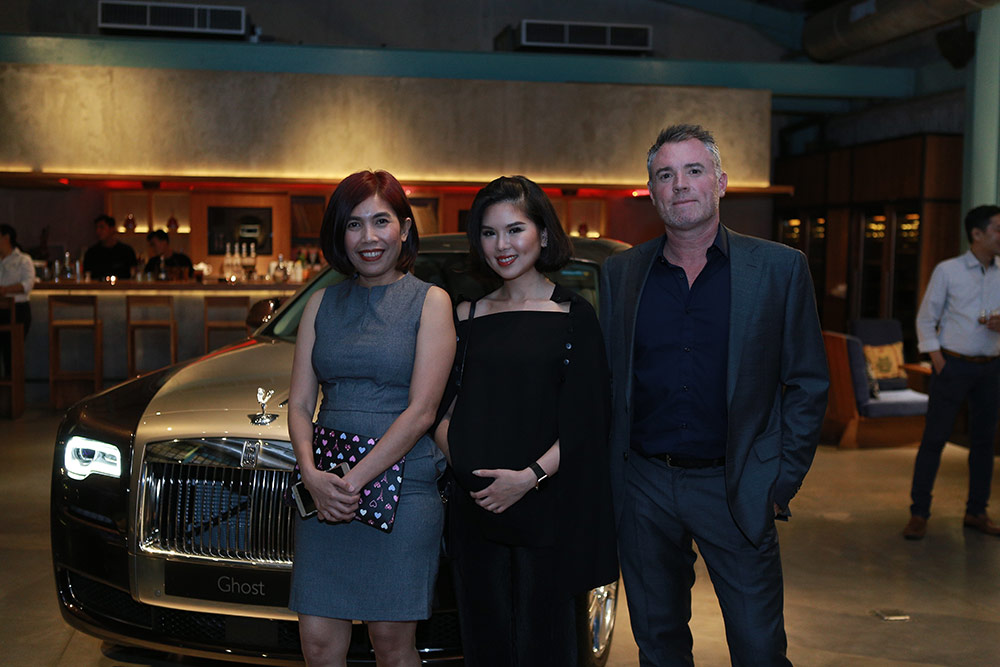 From left to right: Ms Elizabeth Ace, Marketing Manager, Rolls-Royce Motor Cars (Jakarta); Rolls-Royce customer Ms Belinda Luis, and Mr Alistair Toyne, Senior Business Development Manager, Moet Hennessy Asia Pacific